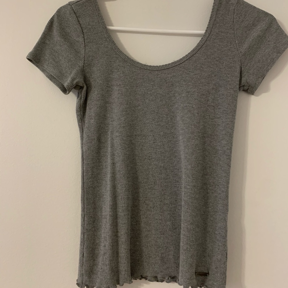 grey basic t-shirt